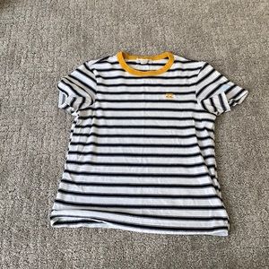 Super cute kids billabong shirt!